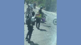 بِالفيديو: عصابة مُسلّحة تُهاجم حافلة منتخب بليز