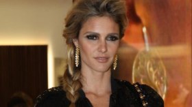 منشطة حفل قرعة المونديال تثير “استفزاز” الإيرانيين!