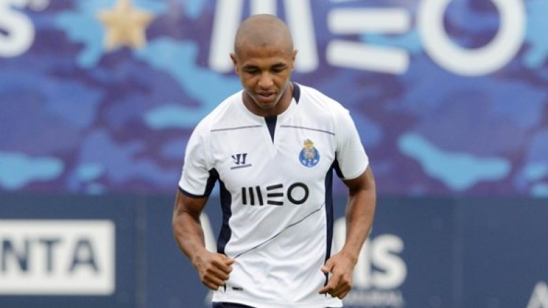 لاعبو “الخضر” يتعرّفون على منافسيهم الأوروبيين