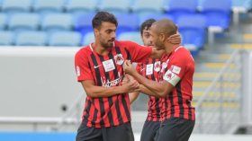 براهيمي يُهدي الريان فوزا ثمينا