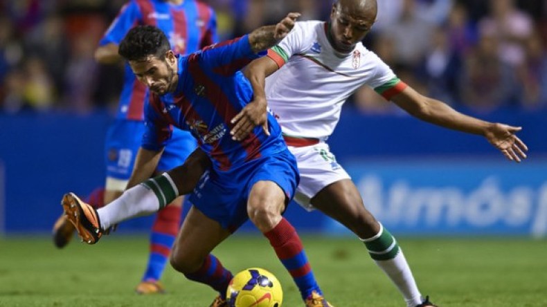 براهيمي وغرناطة يلعبان بالنار