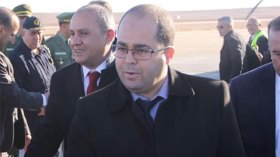 وزير البريد: نريد خدمة هاتف وانترنيت جيدة مقابل الذبذبات الجديدة