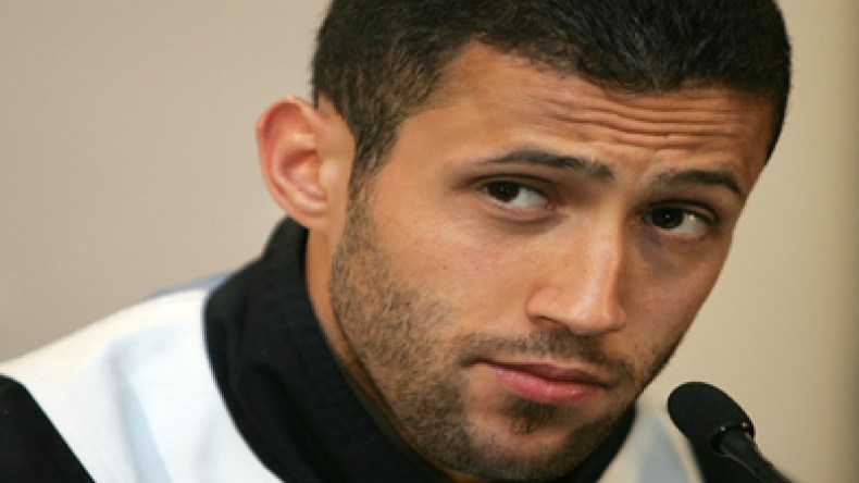 حمداني باع المنتخب الوطني بمليون أورو