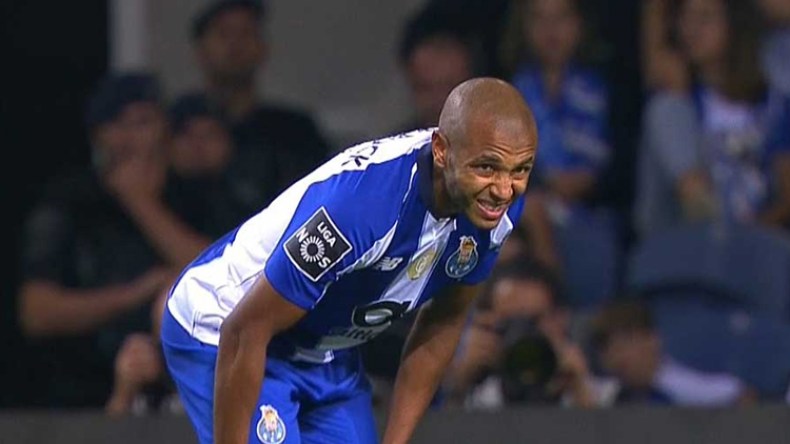 براهيمي يخطط للهروب من بورتو