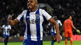 براهيمي يتفوق على ميسي ورونالدو أوروبيا