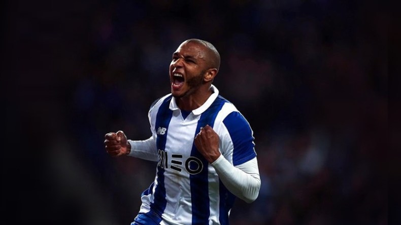 براهيمي ينافس على لقب أفضل مراوغ في دوري أبطال أوروبا