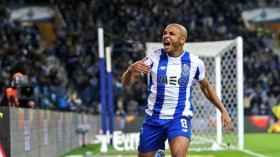 براهيمي يسجل ويقود بورتو إلى النهائي