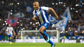 براهيمي على رادار الأندية الإنجليزية