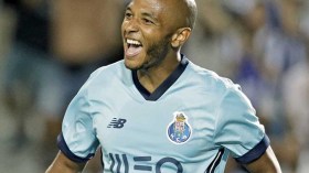 براهيمي يعود للتهديف