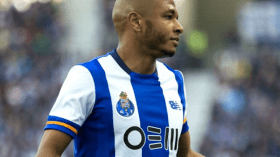 براهيمي يفوز من دون بصمة منه