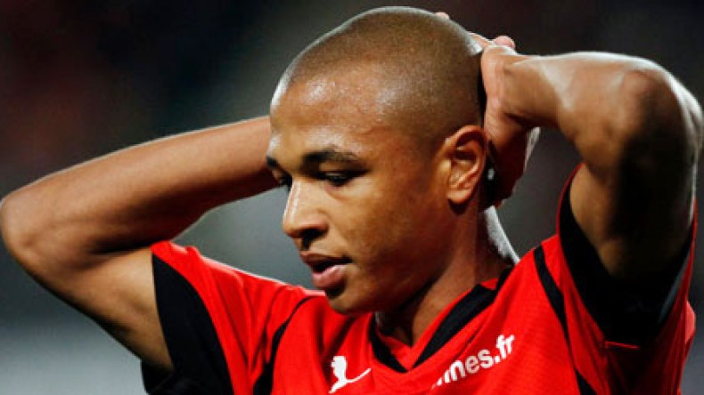 براهيمي سيحضر مباراة البينين وسيقطع الطريق أمام زياني