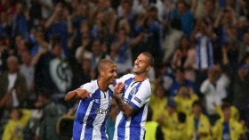 “بورتو” و”براهيمي” ينقضان على “إستوريل” بخماسية