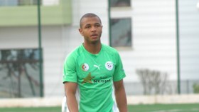 براهيمي: سنلعب مباراة العمر أمام بوركينا فاسو ونحن مصممون على التأهل