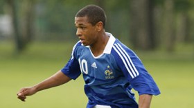 فرنسا تضغط على براهيمي لمنعه من الالتحاق بالخضر