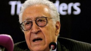 Jordanie : Lakhdar Brahimi accueilli avec des jets de pierres
