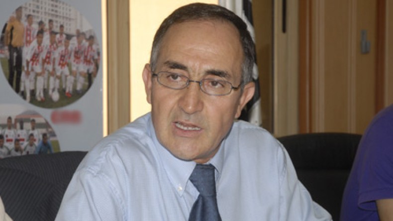 براهمية يقتحم فيلا المولودية بحضور رجال الأمن