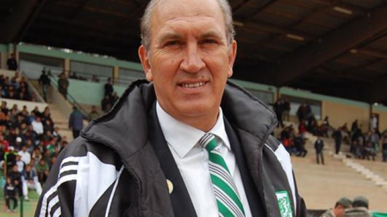 براتشي يمدد عقده لموسمين على رأس عارضة “السنافر”