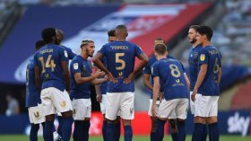 مدرب برينيتفورد يعترف بصعوبة الاحتفاظ ببن رحمة