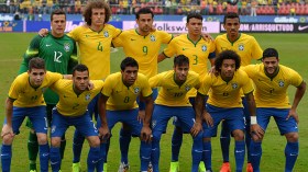 منتخب السامبا‮ ‬يعتمد على دعم الجمهور أمام الماكينات التي‮ ‬تلعب بخلفية ثأرية