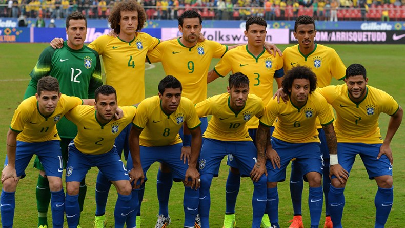 منتخب السامبا‮ ‬يعتمد على دعم الجمهور أمام الماكينات التي‮ ‬تلعب بخلفية ثأرية