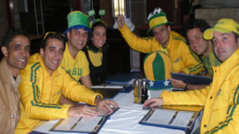 البرازيليون‭ ‬يتمنون‭ ‬أن‭ ‬يكّسر‭ ‬الخضر‭ ‬غرور‭ ‬الإنجليز‭ ‬