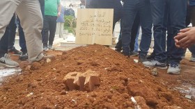 لخضر بورقعة يوارى الثرى بمقبرة سيدي يحي