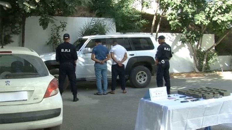 عصابة مخدرات تعتدي على رجال الأمن أثناء مداهمة وكرها في خنشلة