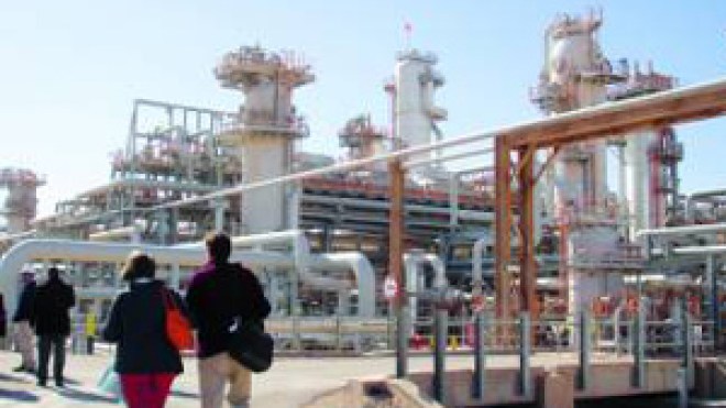 هيمنة اللغة الفرنسية ورداءة الخدمات البنكية تعرقلان قدوم الاستثمار الأنجلوساكسوني