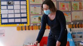 إعادة فتح المدارس الابتدائية في بريطانيا جزئيا