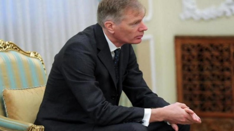 سفير بريطانيا يعود إلى إيران