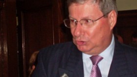 السفير البريطاني في الجزائر: “إجراءات التأشيرة لن تتجاوز 15 يوما”