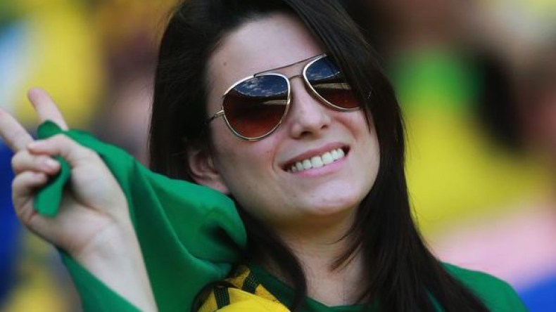 أعراب يتسابقون في شراء عذرية البرازيليات!