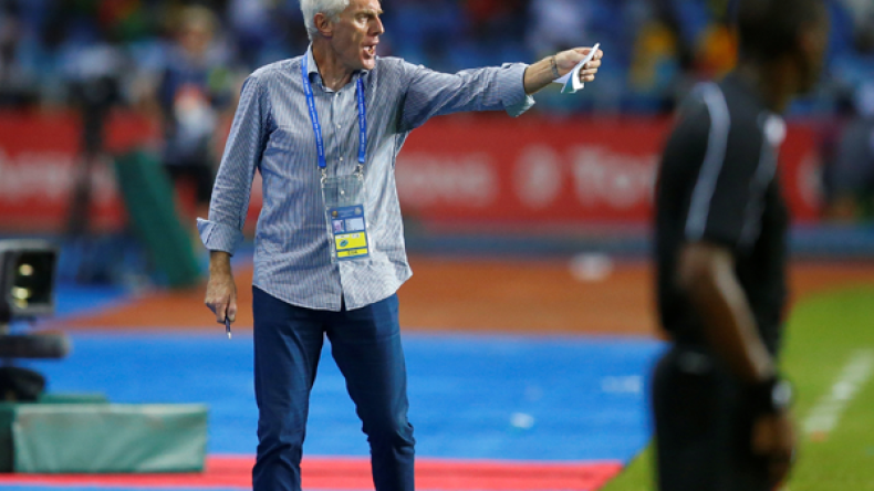 بروس يرد على حناشي ويفضح واقع الكرة الجزائرية