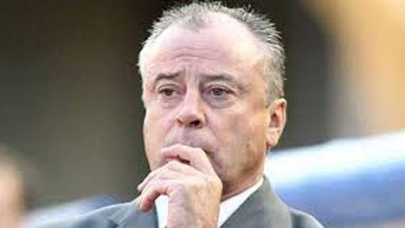 برتران مارشان الاقرب لتدريب الكناري