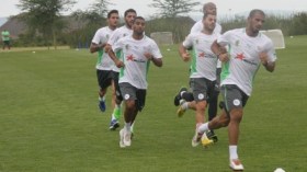 تحضيرات “الخضر” تجرى بتعداد كامل