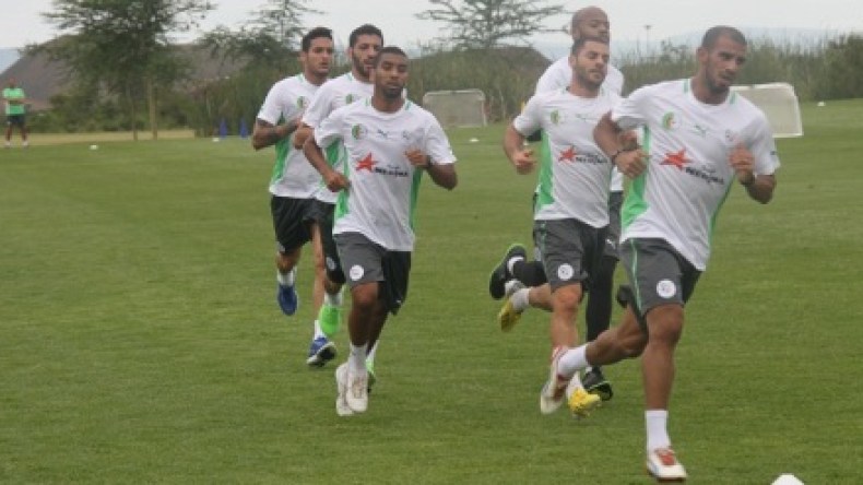 تحضيرات “الخضر” تجرى بتعداد كامل