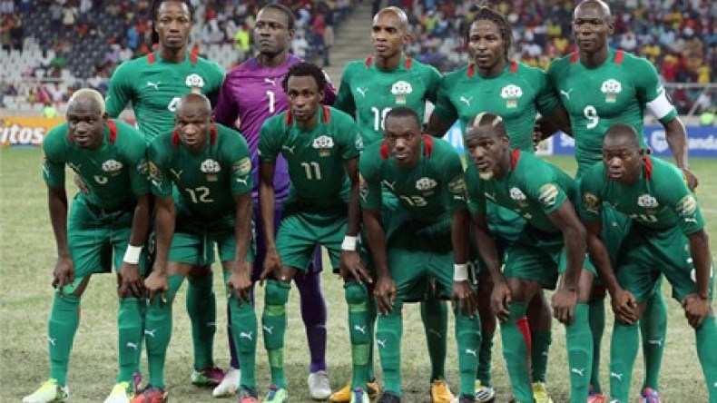 طائرة خاصة لـ”الخيول” وتعتيم حول موعد وصولهم إلى الجزائر