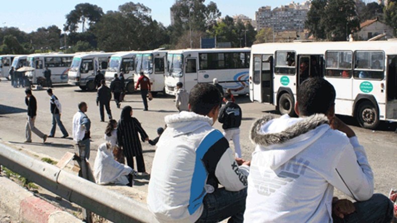مدمنون ومتحرشون ومتسوّلون يغزون وسائل النقل الجماعية