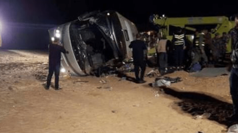مصرع 10 أشخاص في انقلاب حافلة ببوسعادة