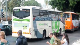 إسرائيل تقحم العربيات في مجال سياقة الحافلات!