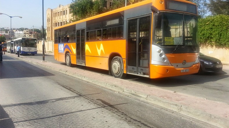 500 شكوى بسبب أزمة النقل الجامعي