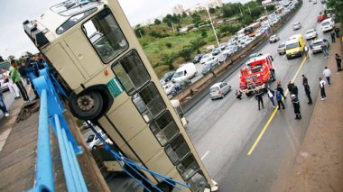 Algeria counts 10.616 traffic accidents in first four months of 2011