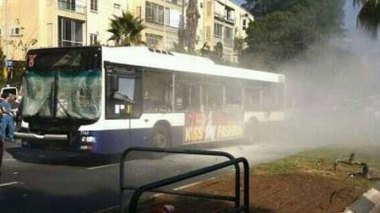 Dix-sept blessés dans un attentat visant un autobus à Tel-Aviv