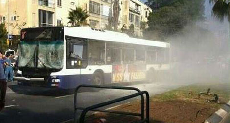 Dix-sept blessés dans un attentat visant un autobus à Tel-Aviv