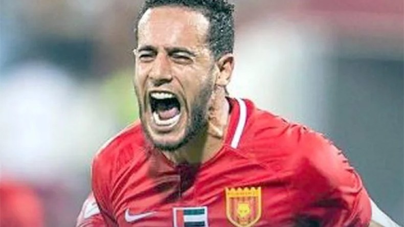 بن يطو سعيد بعد أن قاد الفجيرة للبقاء في الدوري الإماراتي