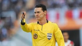 حكم كولومبي لمباراة الجزائر وكوريا الجنوبية