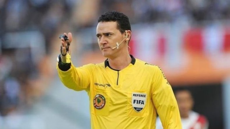 حكم كولومبي لمباراة الجزائر وكوريا الجنوبية