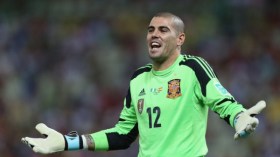 فالديس أفضل حارس مرمى في تاريخ “الليغا”