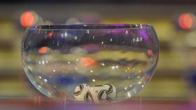 “الكاف” تفسّر كيفية سحب القرعة