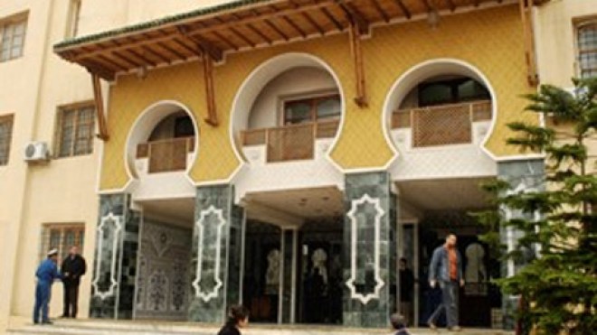 ضابط سام يطعن زوجته بعد خروجهما من جلسة الصلح